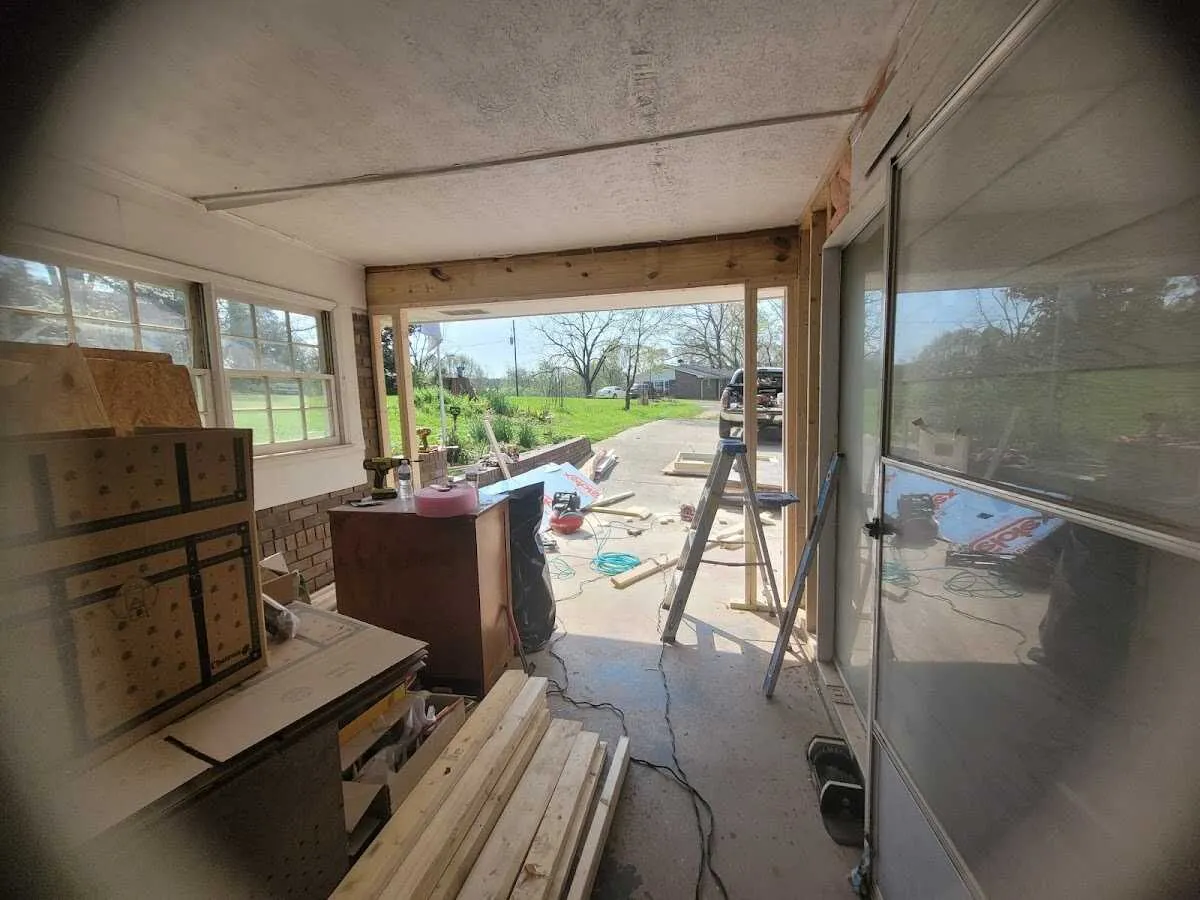 Air movers and dehumidifier for Drying & Dehumidification in Rigby